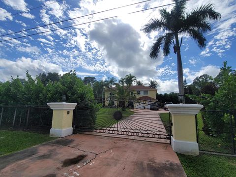 A home in Loxahatchee