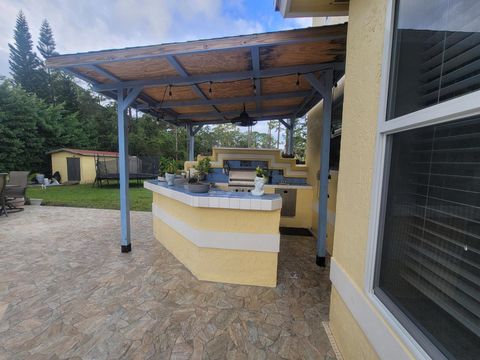 A home in Loxahatchee