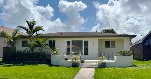 222 SE 2nd Terrace Dania Beach FL 33004