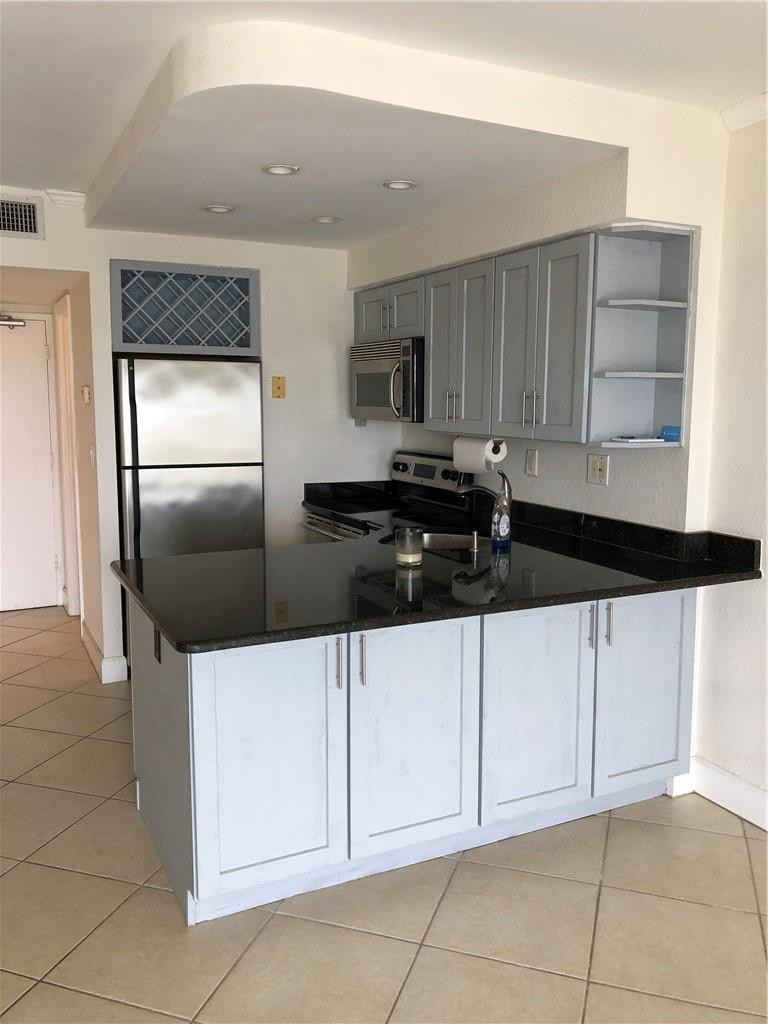 Lauderdale Tower Condo - Residential Lease