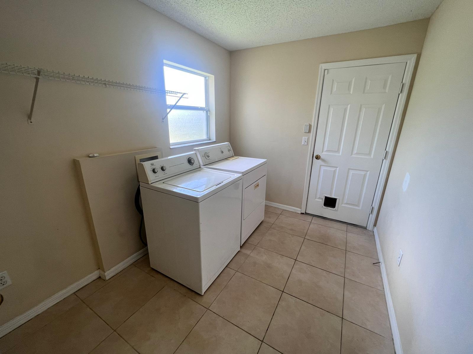PORT ST LUCIE SECTION 33 - Residential Lease