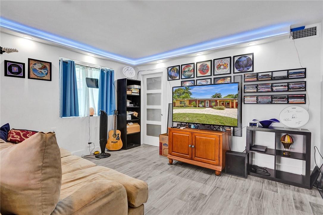 Lloyd Estates Add Corr - Residential