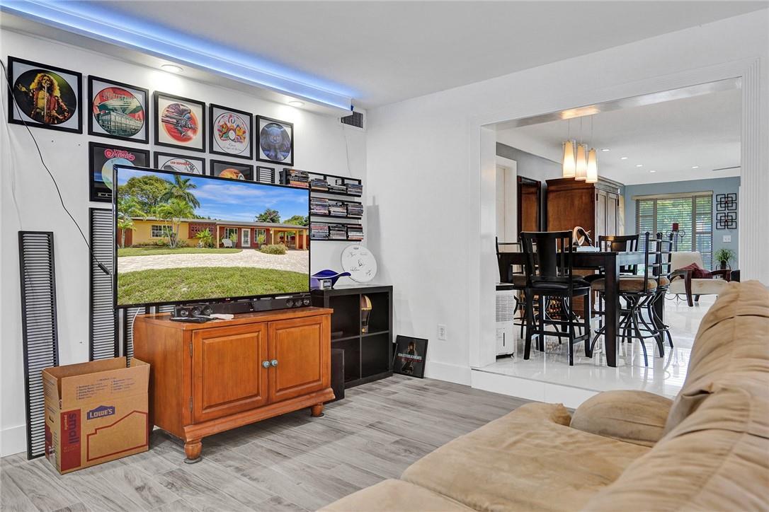 Lloyd Estates Add Corr - Residential