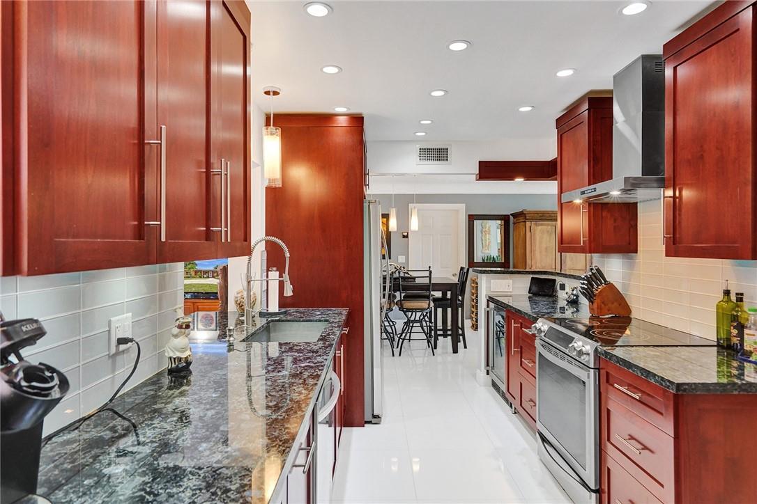 Lloyd Estates Add Corr - Residential