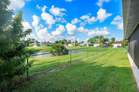 Tiny photo for 5427 Club Circle, Haverhill, FL 33415 (MLS # B26090470)