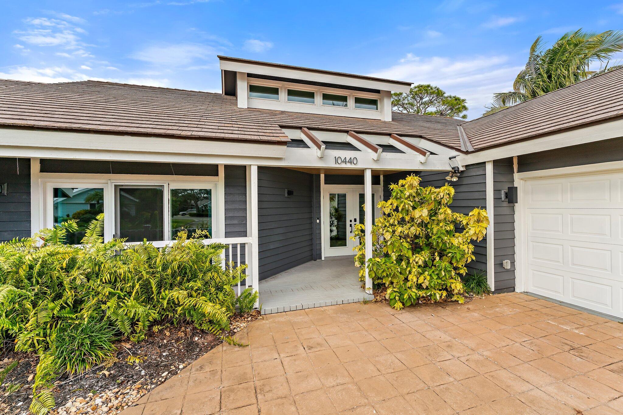 10440 SE Jupiter Narrows Drive