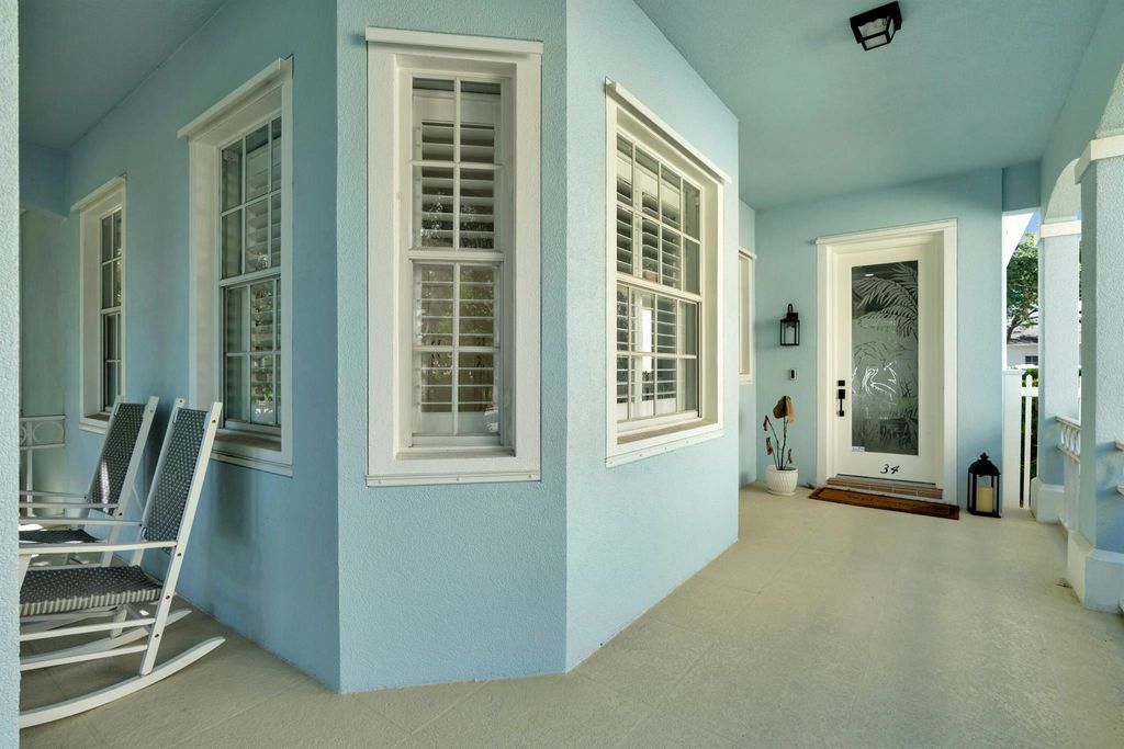 Photo of 134 Poinciana Drive, Jupiter, FL 33458 (MLS # R11003130)