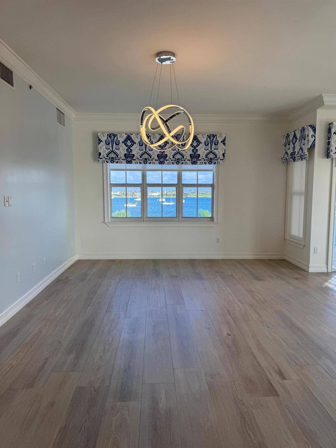3910 N Flagler Drive 402