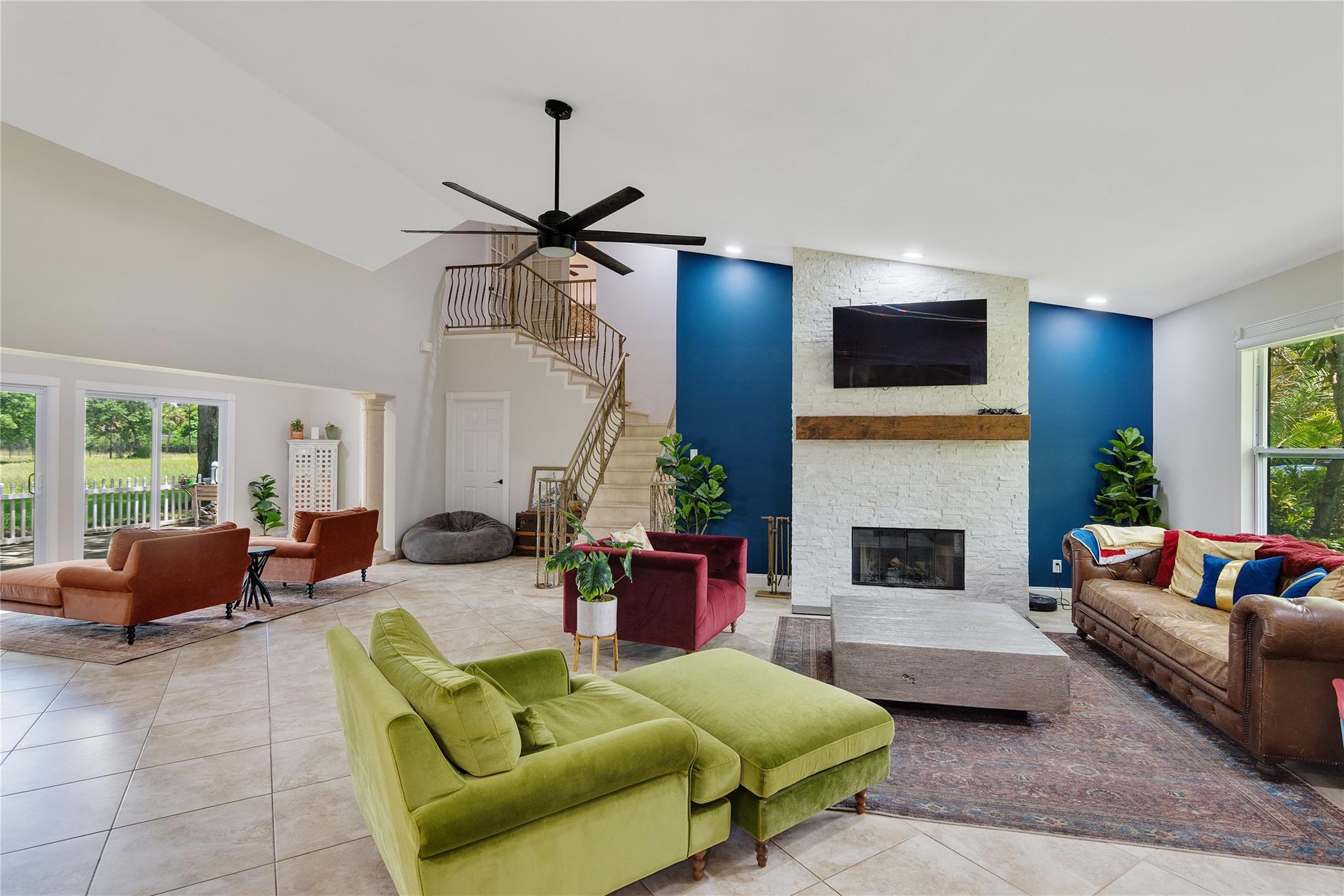 Vero Beach, Florida 32968, United States, 5 Bedrooms Bedrooms, ,3 BathroomsBathrooms,Residential,Pending,209677