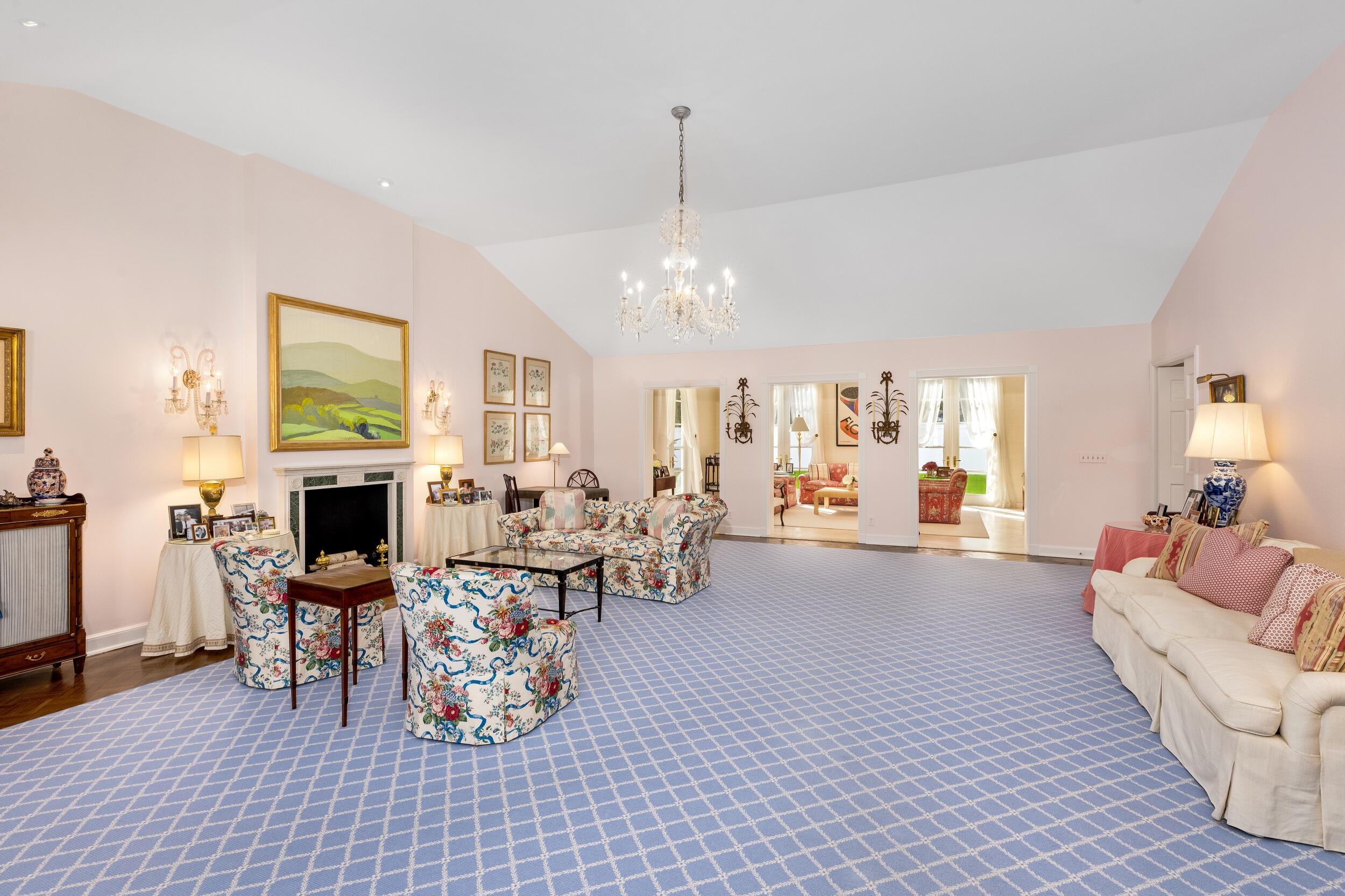 EAST SHORE - Residential