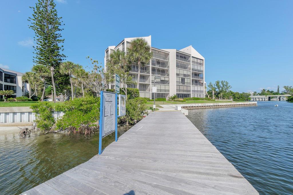 TWELVE OAKS - Residential Lease