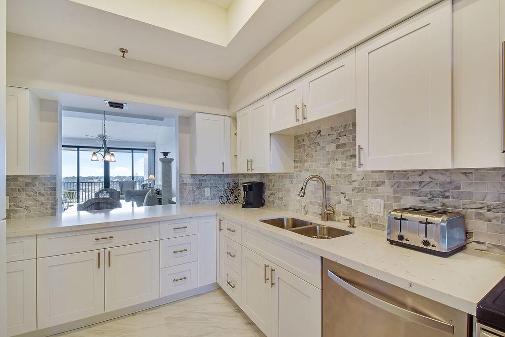 TWELVE OAKS - Residential Lease