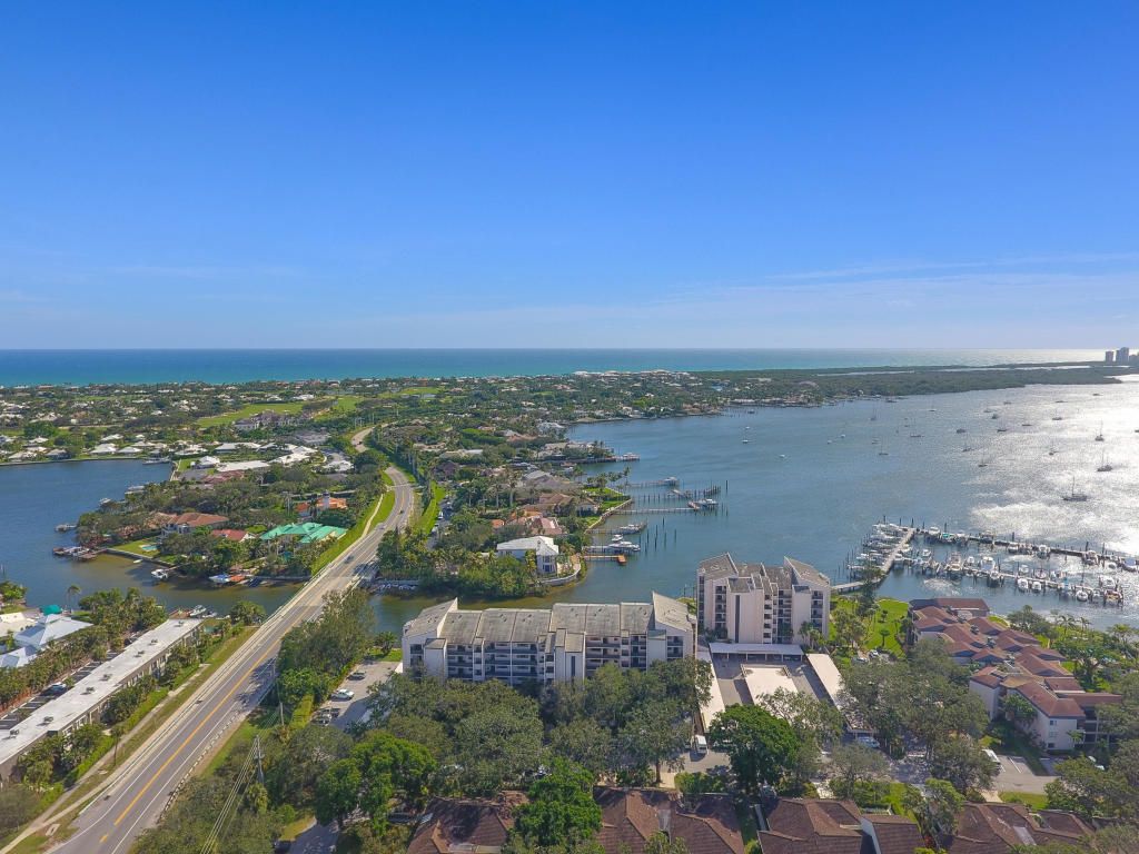 Photo of 11370 Twelve Oaks Way #614, North Palm Beach, FL 33408 (MLS # R11097942)