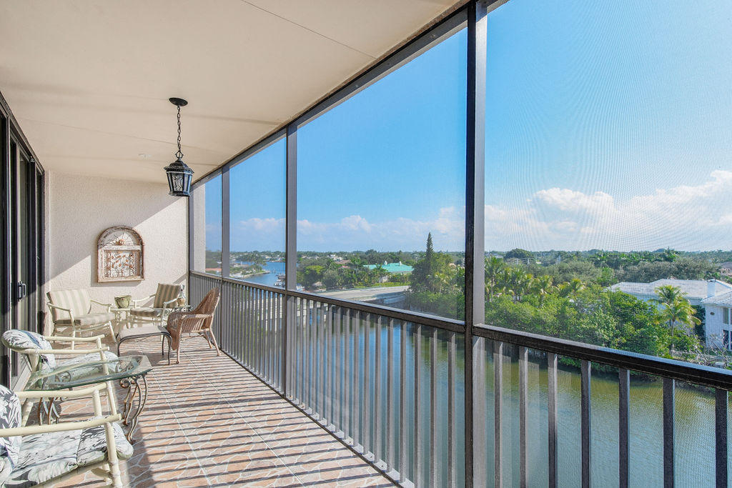 TWELVE OAKS - Residential Lease