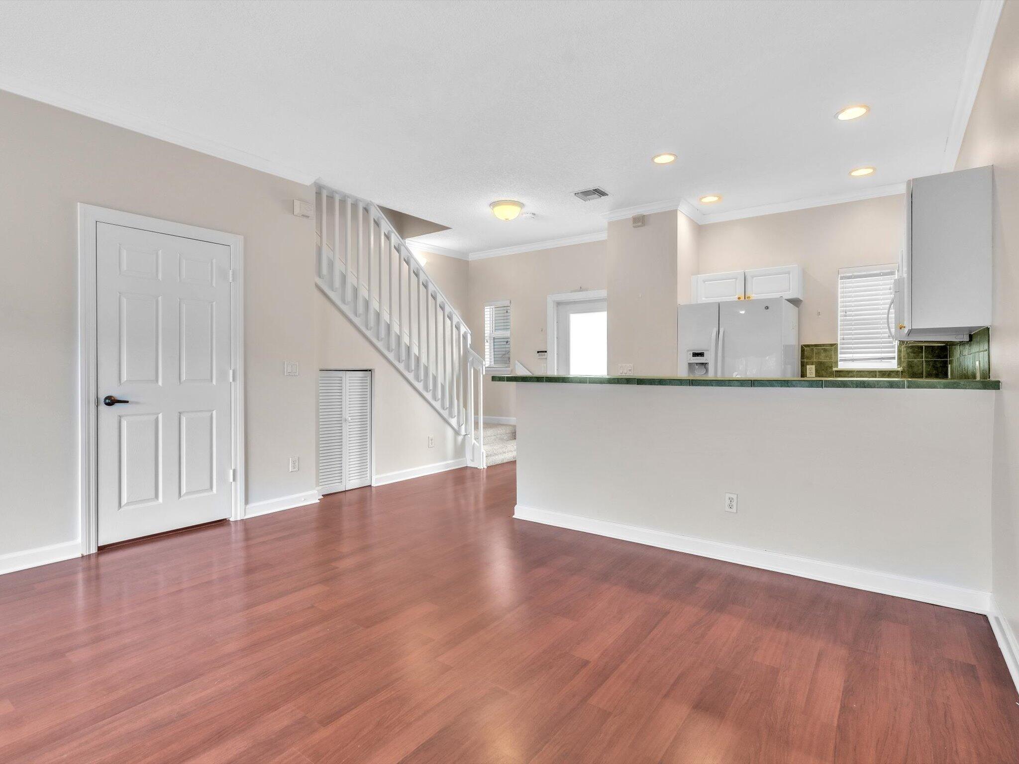 RESUB OF BLKS A B & 5 OF GATEWAY - Residential