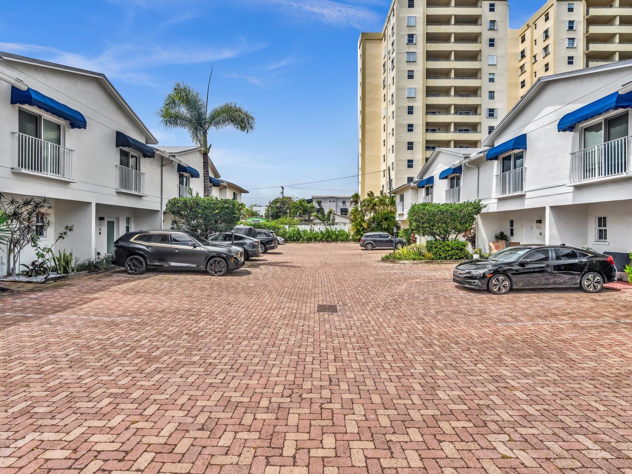 RESUB OF BLKS A B & 5 OF GATEWAY - Residential