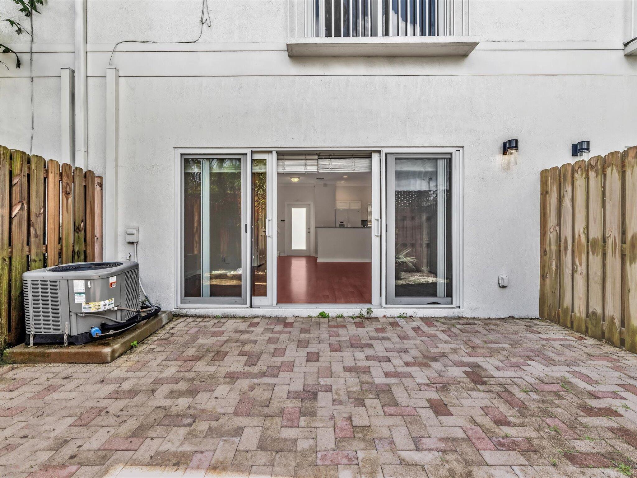 RESUB OF BLKS A B & 5 OF GATEWAY - Residential