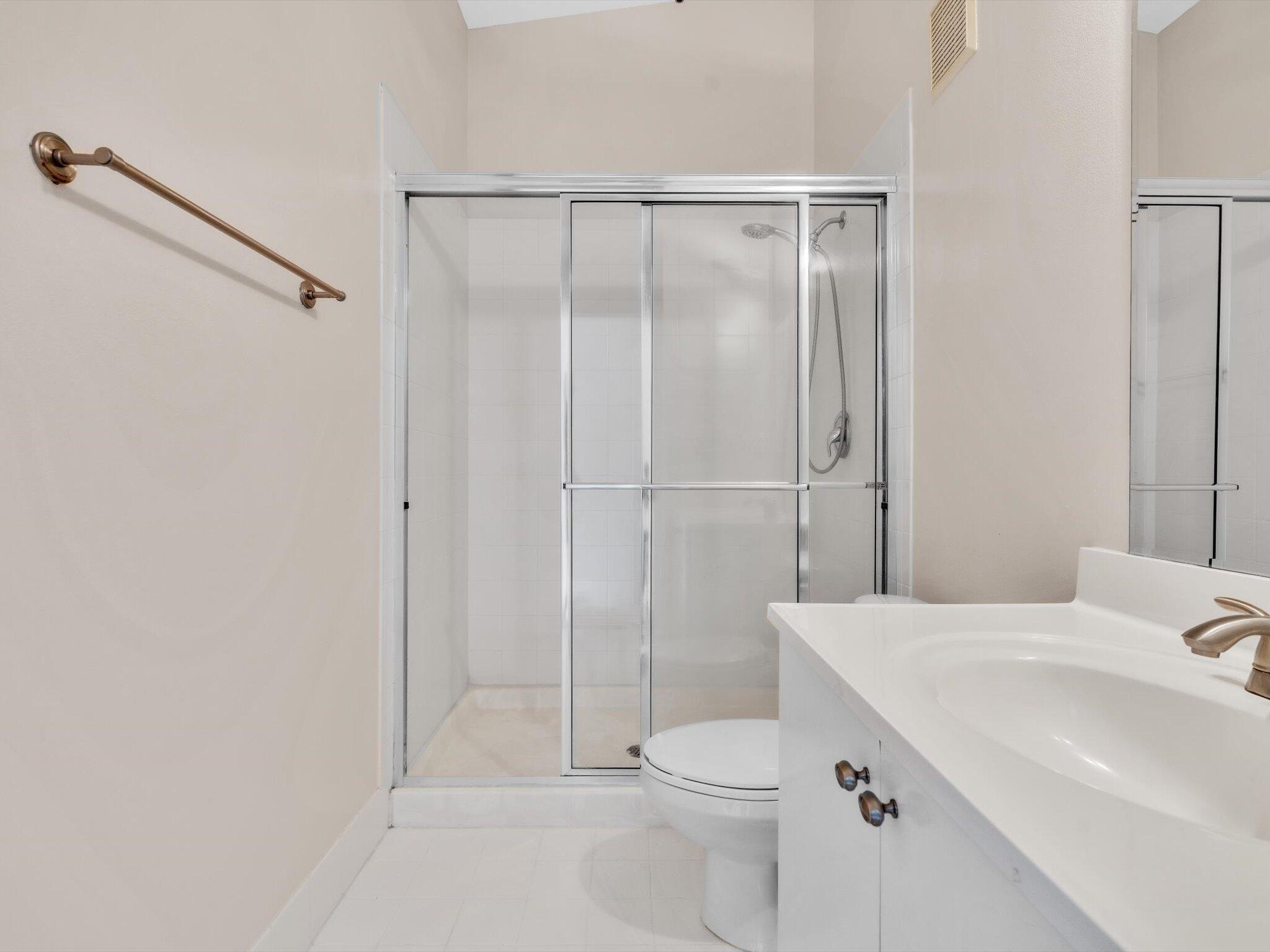 RESUB OF BLKS A B & 5 OF GATEWAY - Residential