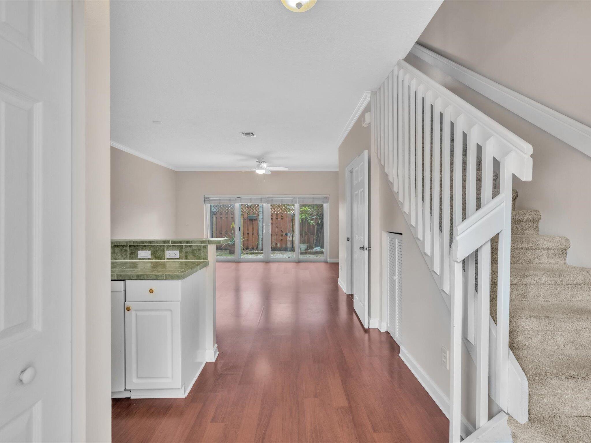 RESUB OF BLKS A B & 5 OF GATEWAY - Residential