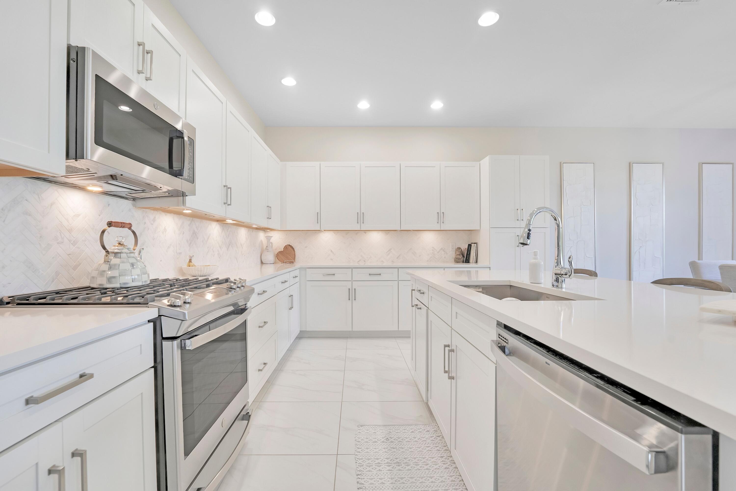 SKY COVE - Residential