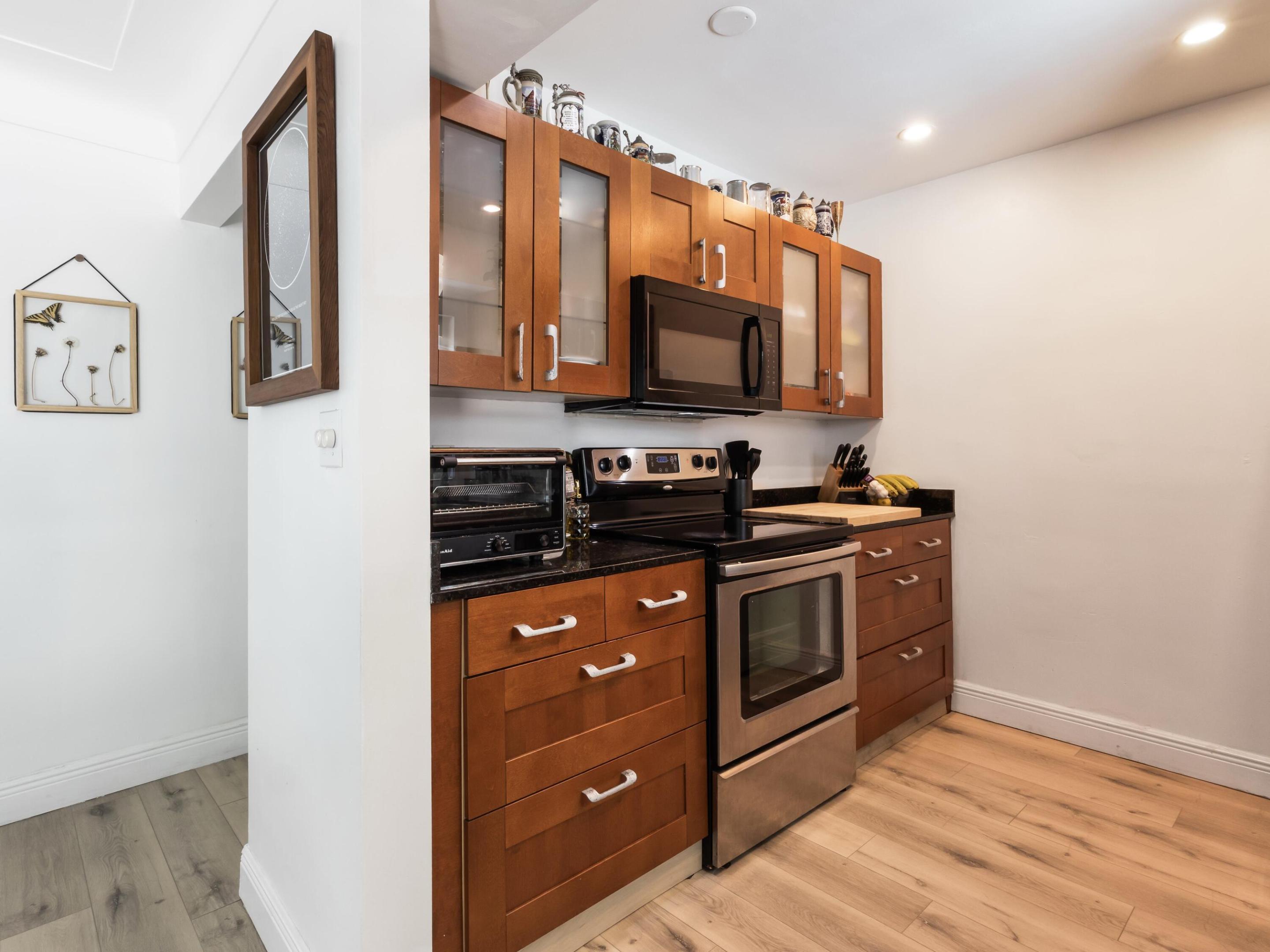 OAKLAND PARK SECOND ADD - Residential Lease