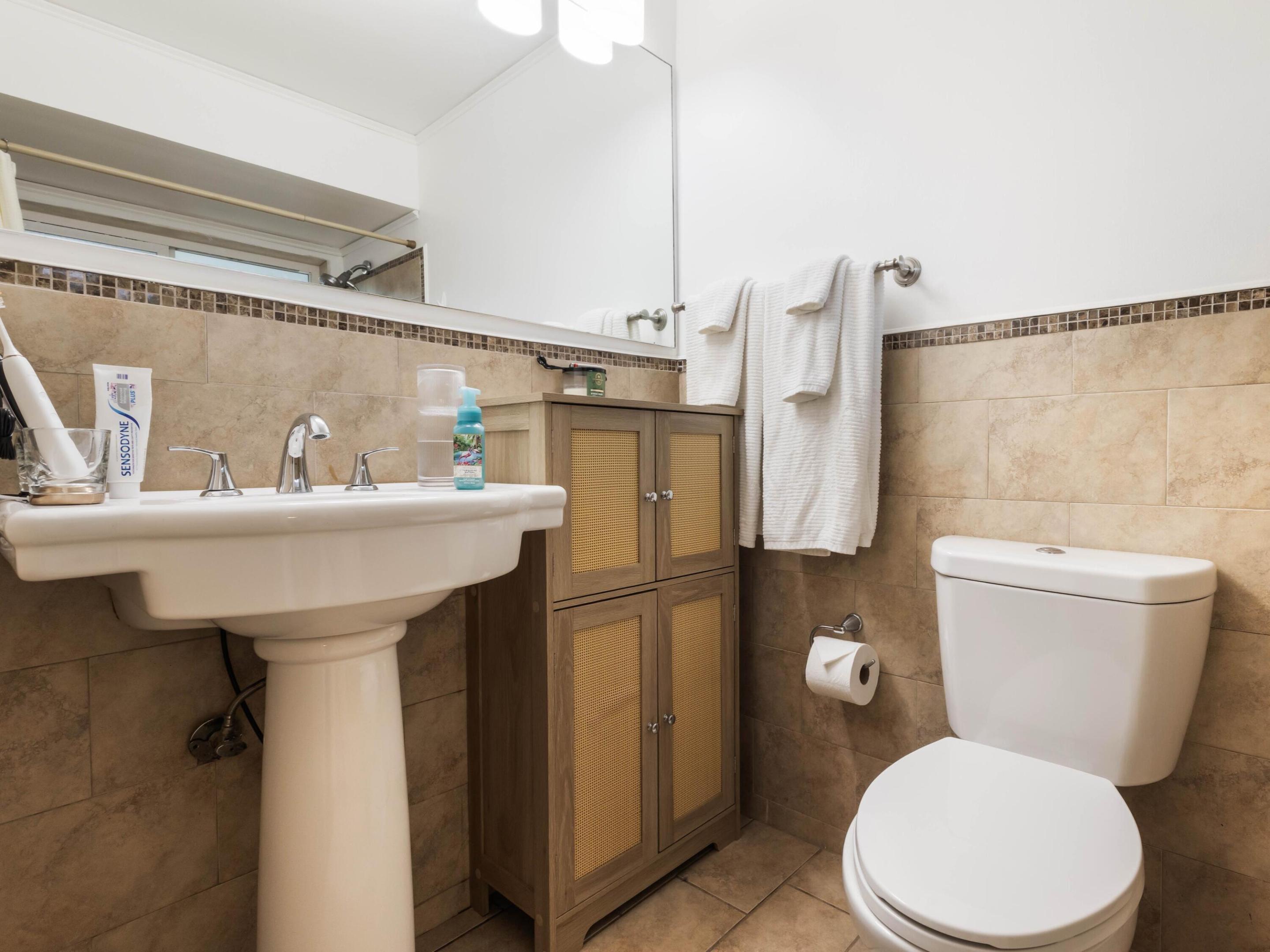 OAKLAND PARK SECOND ADD - Residential Lease