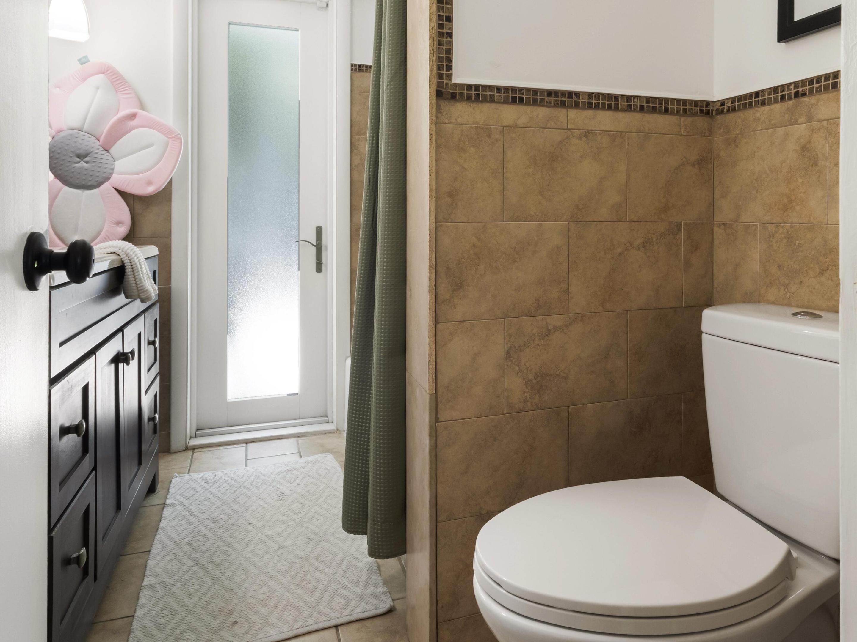 OAKLAND PARK SECOND ADD - Residential Lease