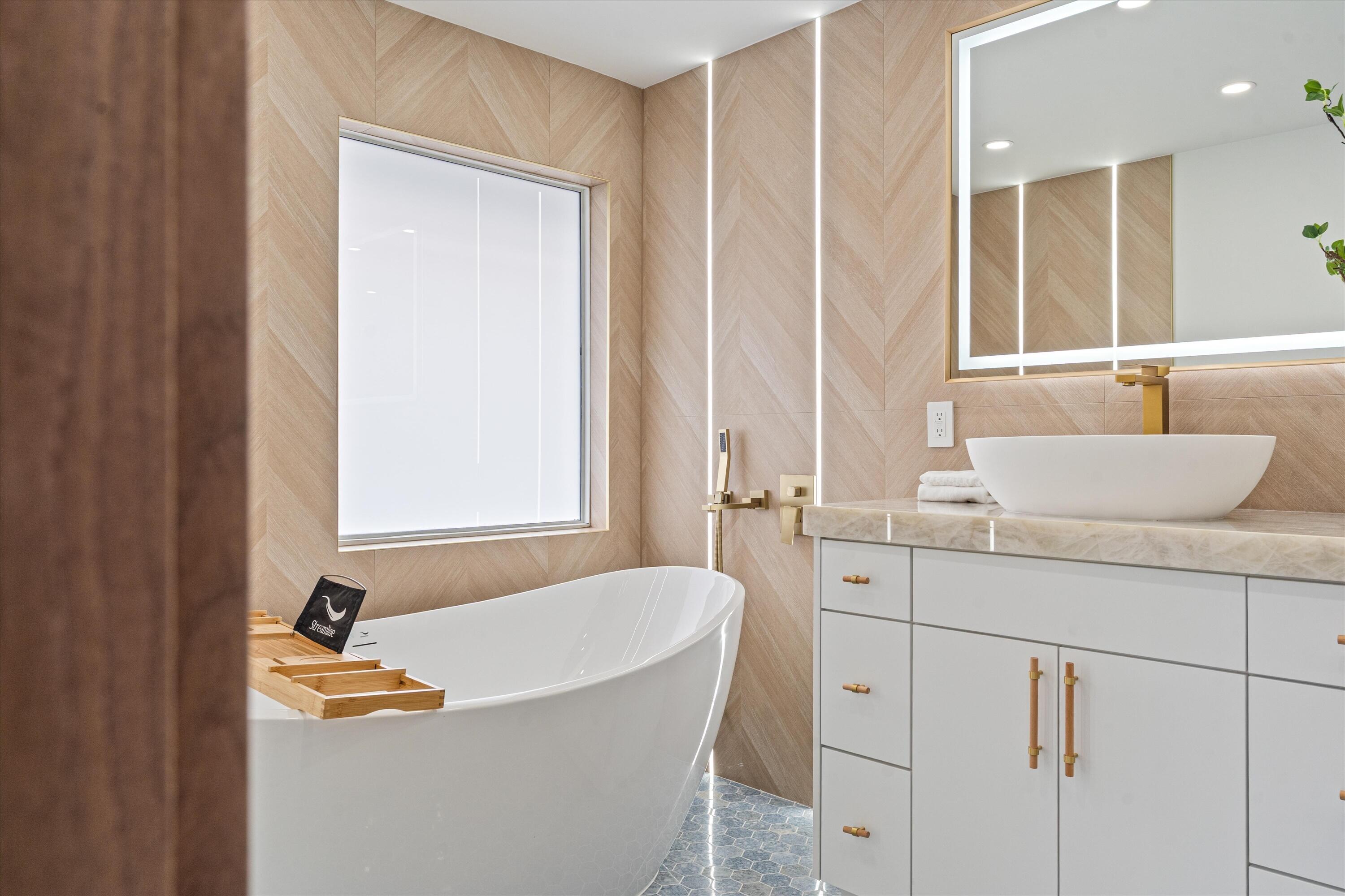 LAKE FLORESTA PARK - Residential