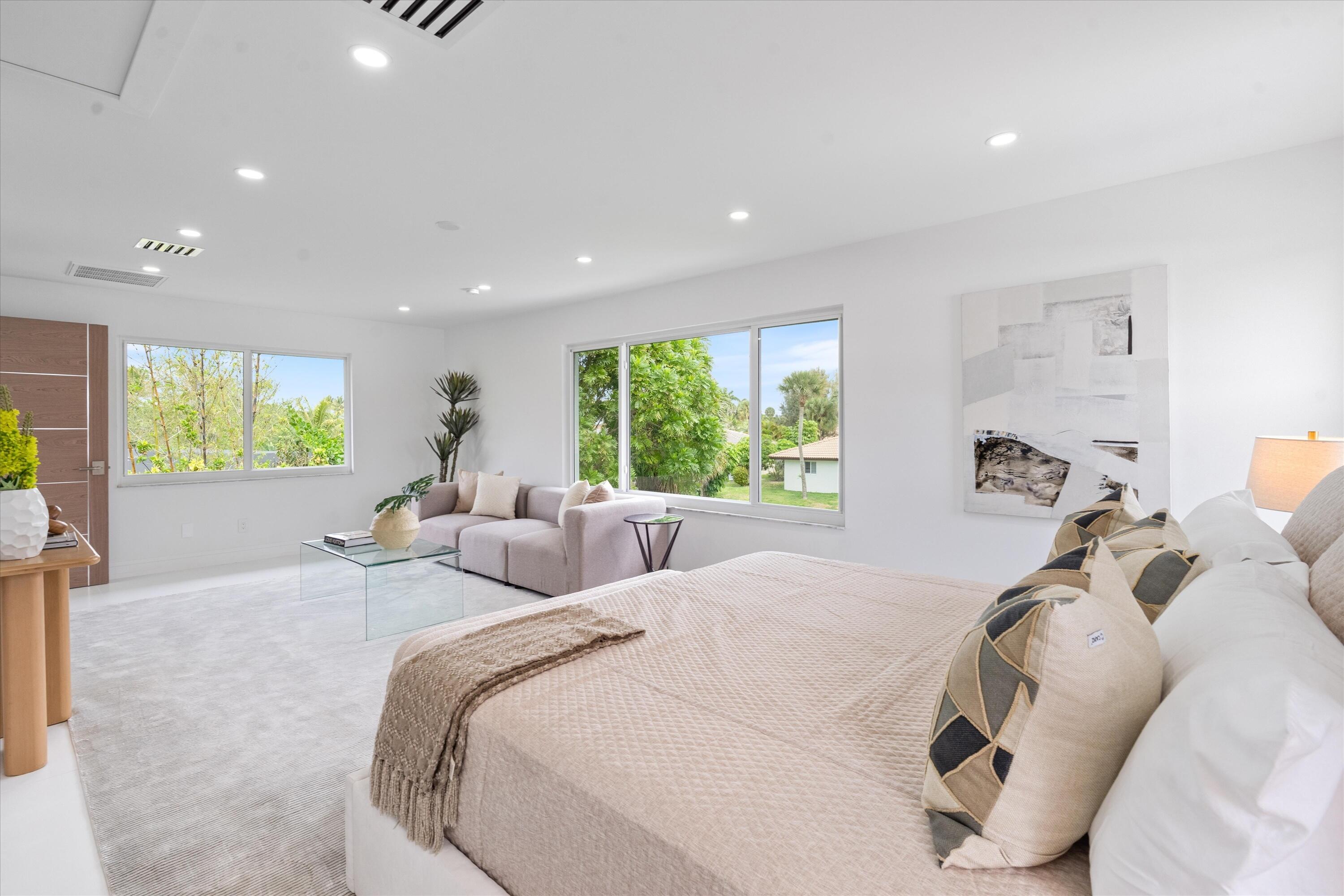 LAKE FLORESTA PARK - Residential