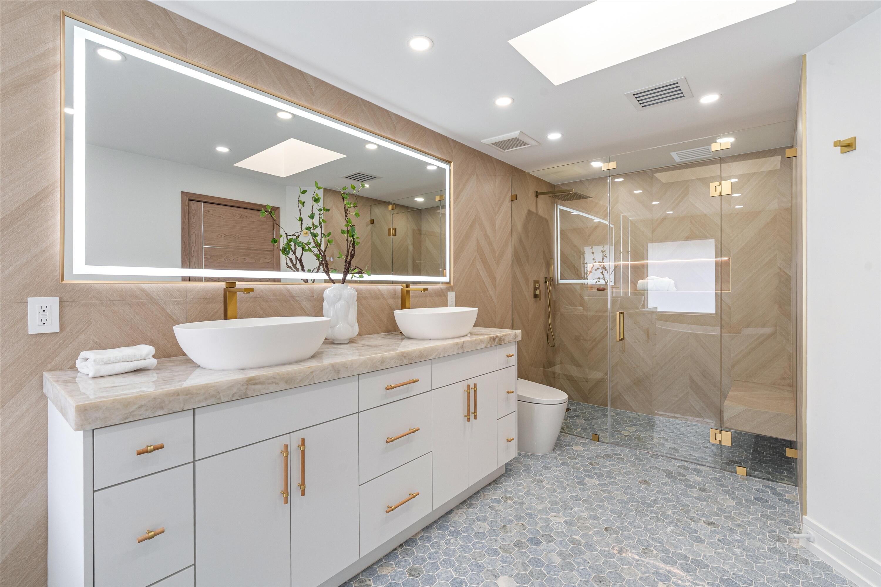 LAKE FLORESTA PARK - Residential