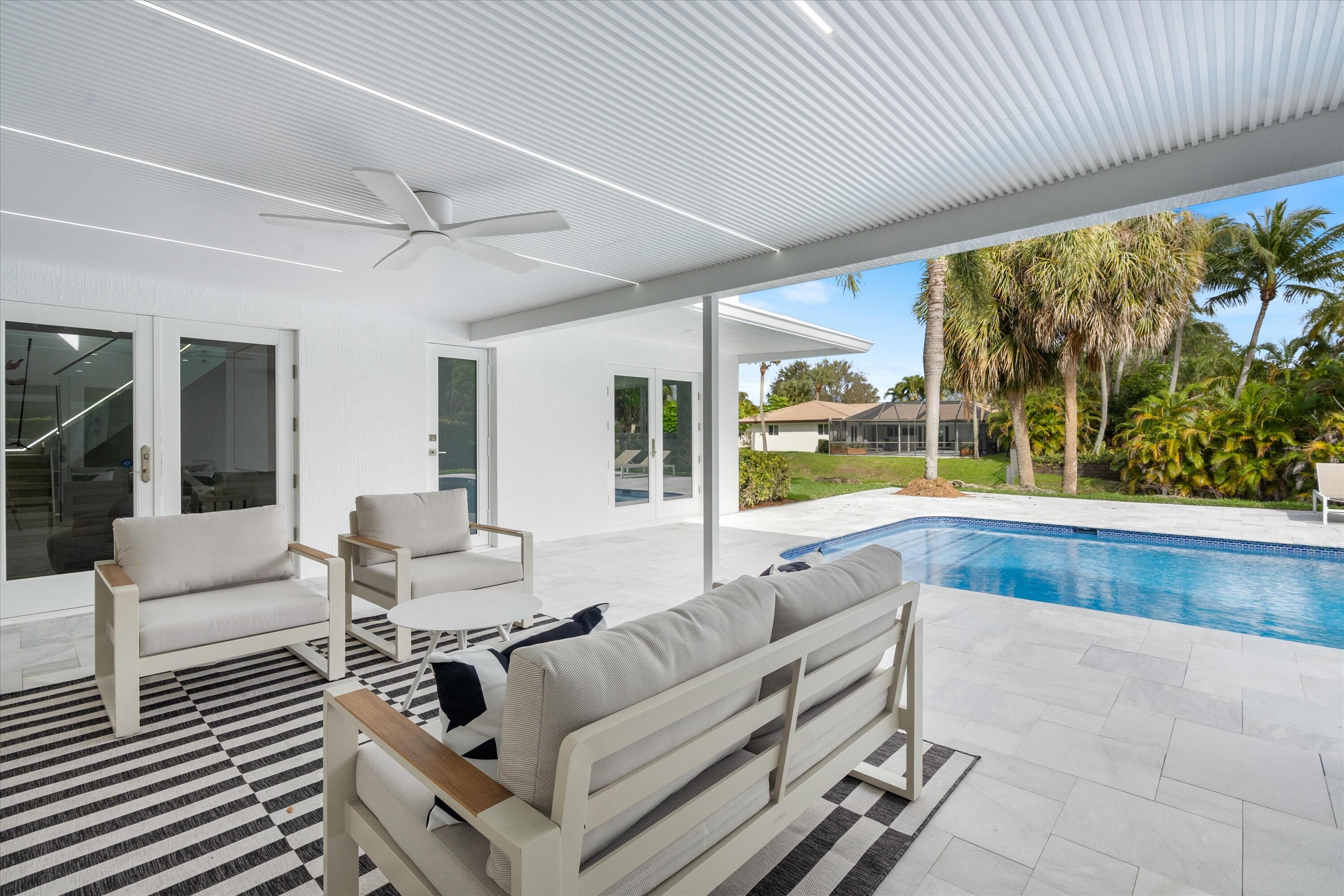 LAKE FLORESTA PARK - Residential