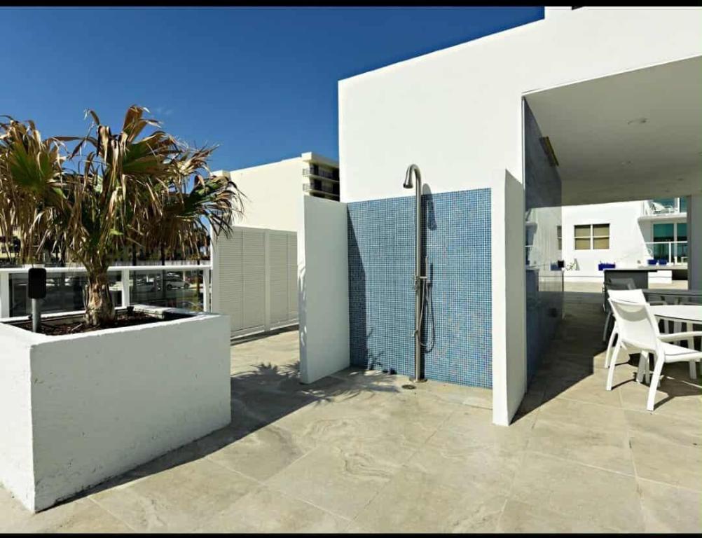 PATRICIAN OF PALM BEACH CONDO - Residential