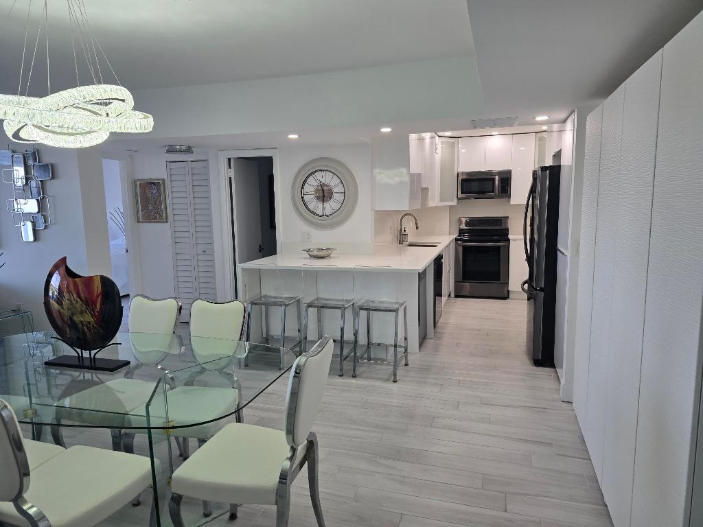 PATRICIAN OF PALM BEACH CONDO - Residential