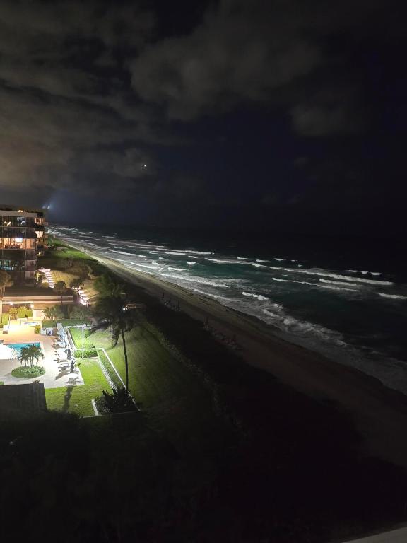 PATRICIAN OF PALM BEACH CONDO - Residential