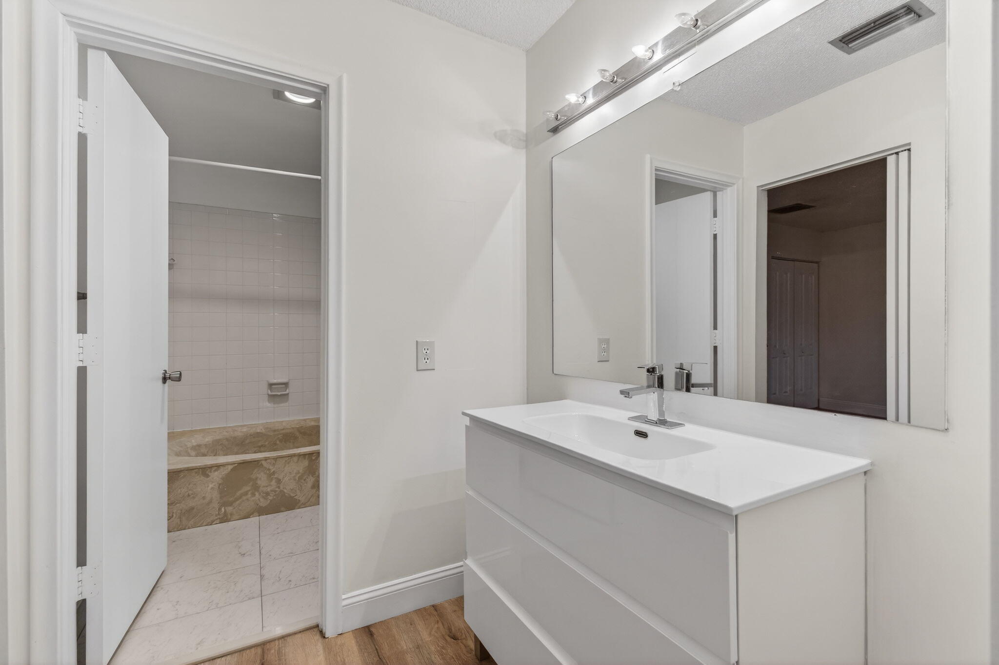 HORIZONS OF BOCA LAGO CONDO - Residential Lease