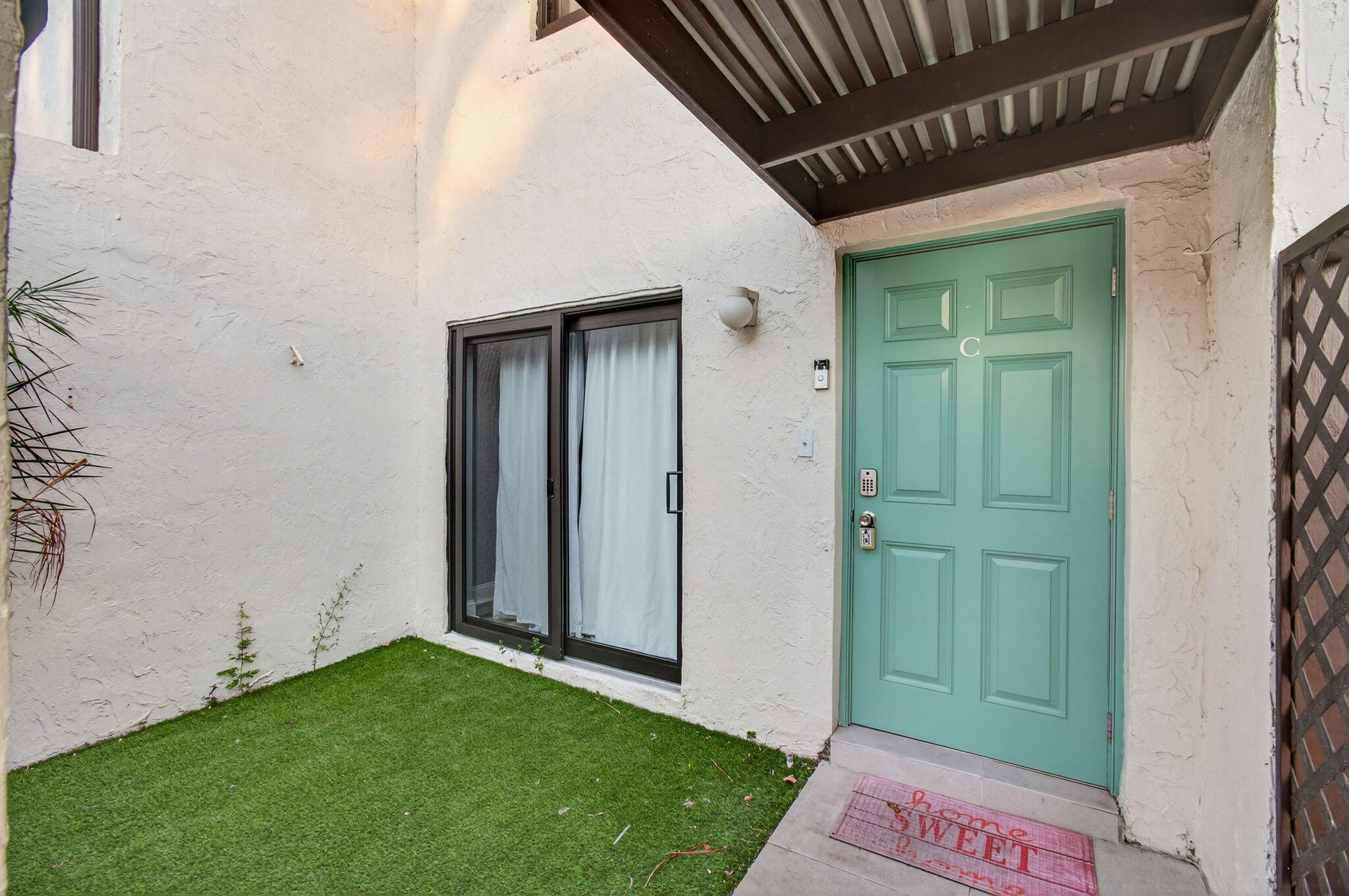 HORIZONS OF BOCA LAGO CONDO - Residential Lease