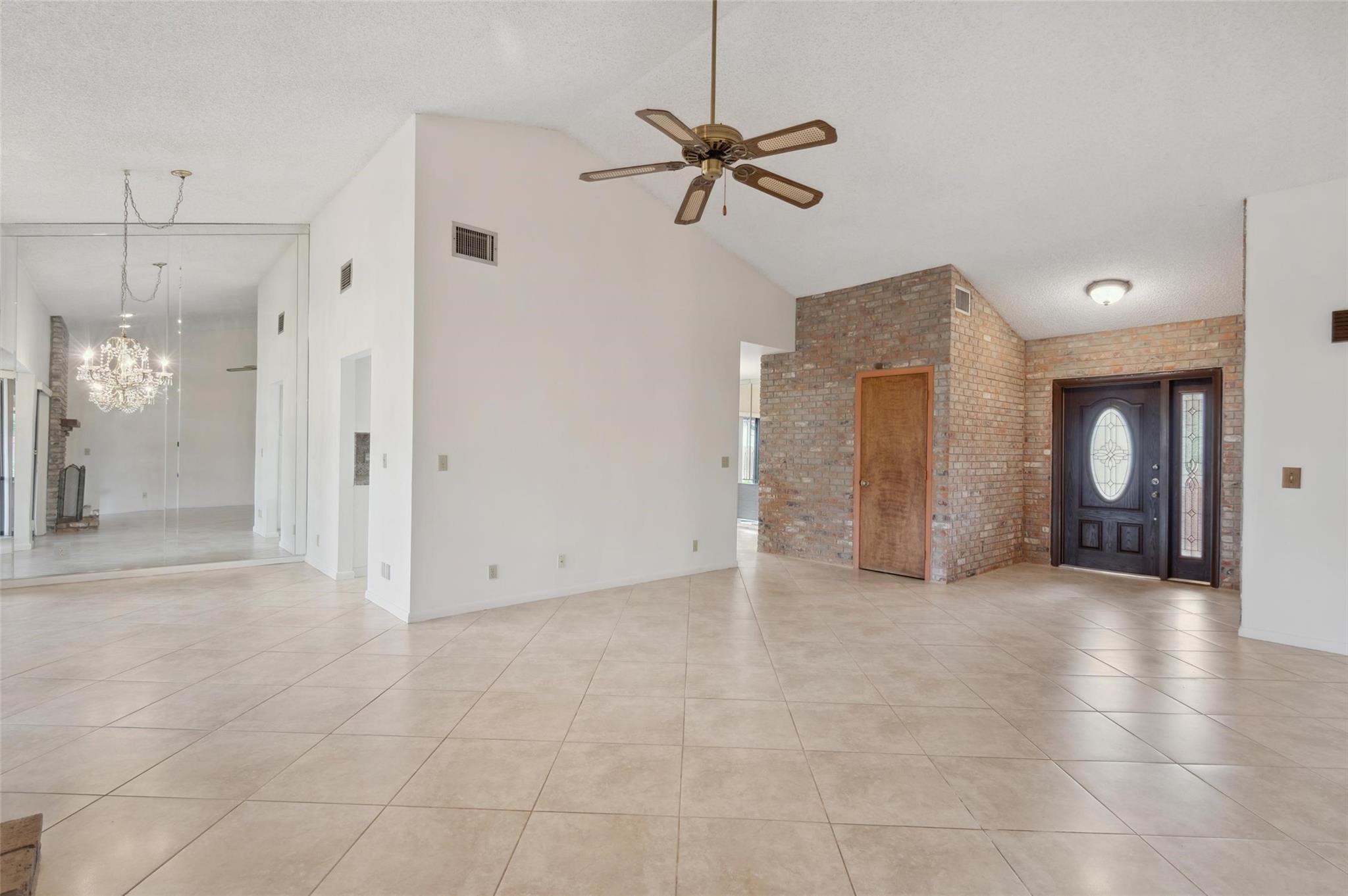 1013 NW 99th Ave