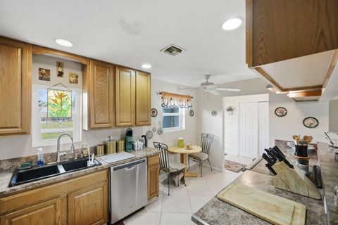 Tiny photo for 13 W Palmetto Road, Lake Worth, FL 33467 (MLS # B26011067)