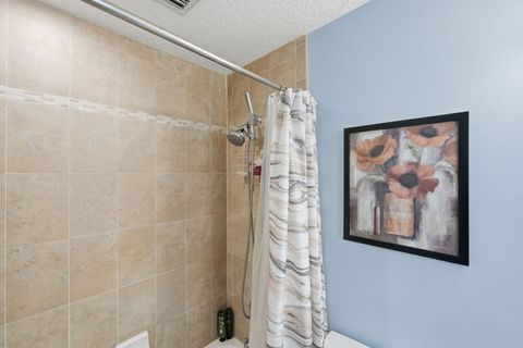 Tiny photo for 13 W Palmetto Road, Lake Worth, FL 33467 (MLS # B26011067)