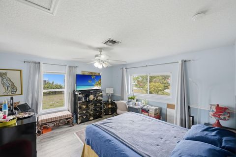 Tiny photo for 13 W Palmetto Road, Lake Worth, FL 33467 (MLS # B26011067)