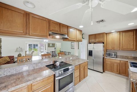 Tiny photo for 13 W Palmetto Road, Lake Worth, FL 33467 (MLS # B26011067)