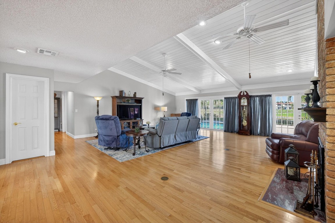 Woodmont Tr 69 96-4 B - Residential