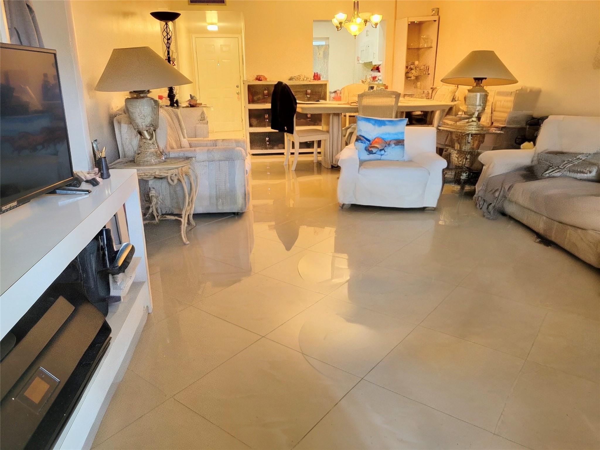 5945 Del Lago Cir 105