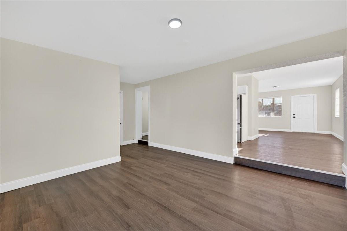 Armstrong Manor - Residential