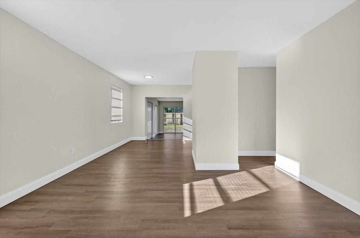 Armstrong Manor - Residential