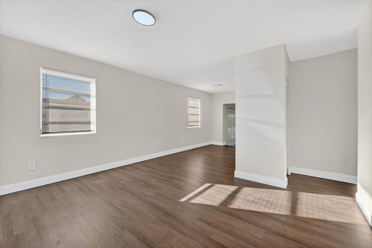 Armstrong Manor - Residential