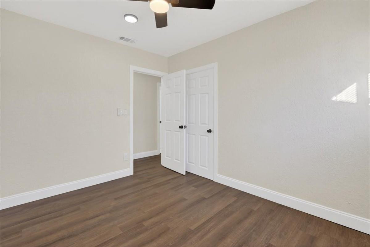 Armstrong Manor - Residential