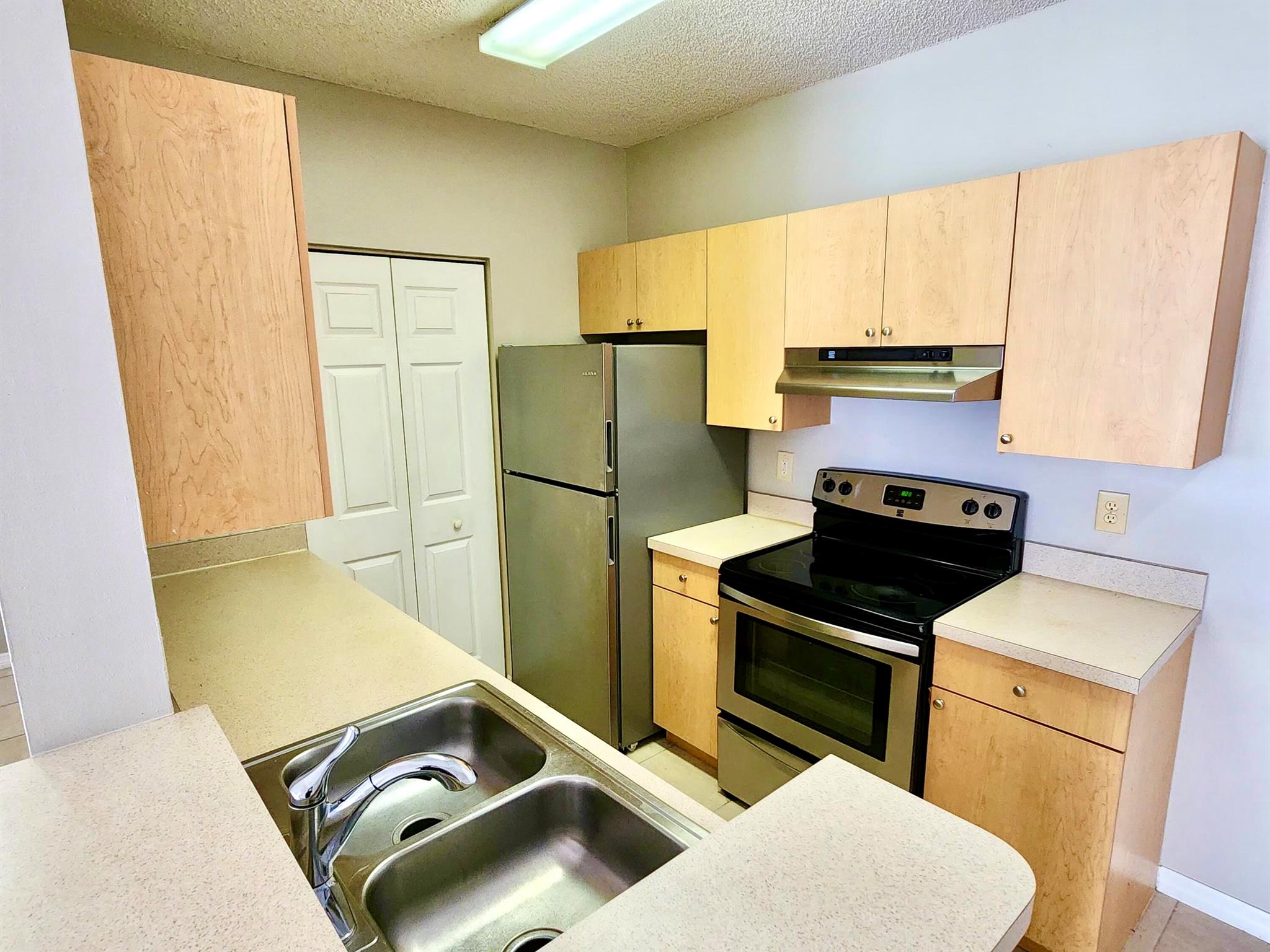 SPA AT SUNSET ISLES CONDO - Residential