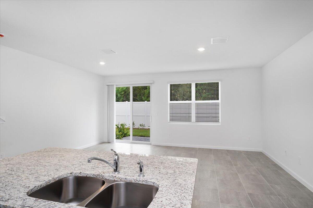 475 Salisbury Circle