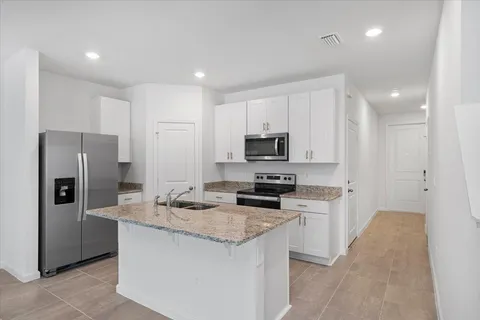 475 Salisbury Circle, Fort Pierce, FL MLS: R11090685